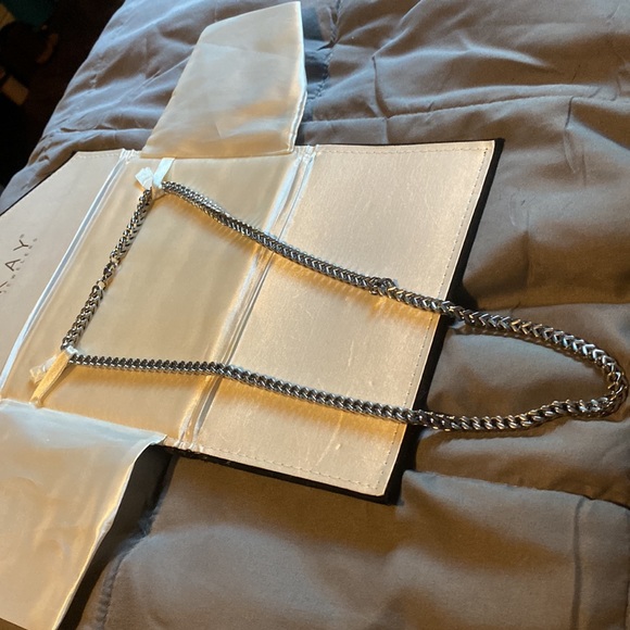 Chain from kay jewelers around 24in - Picture 4 of 4